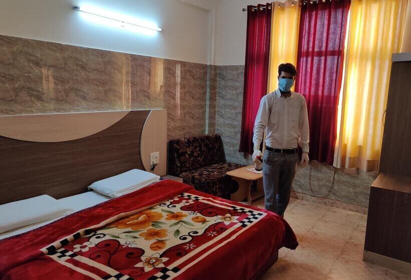 Hotel Aashirwad