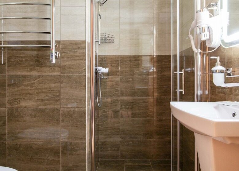 ホテル Gold Inn By Academia