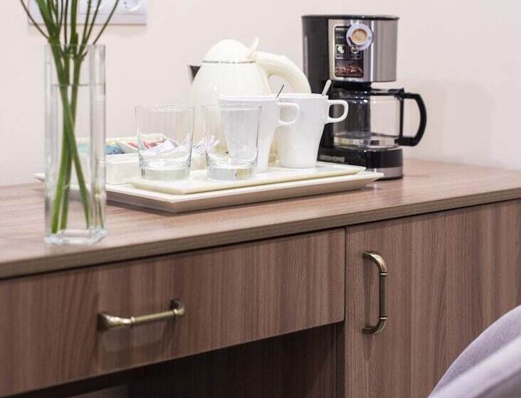 ホテル Gold Inn By Academia