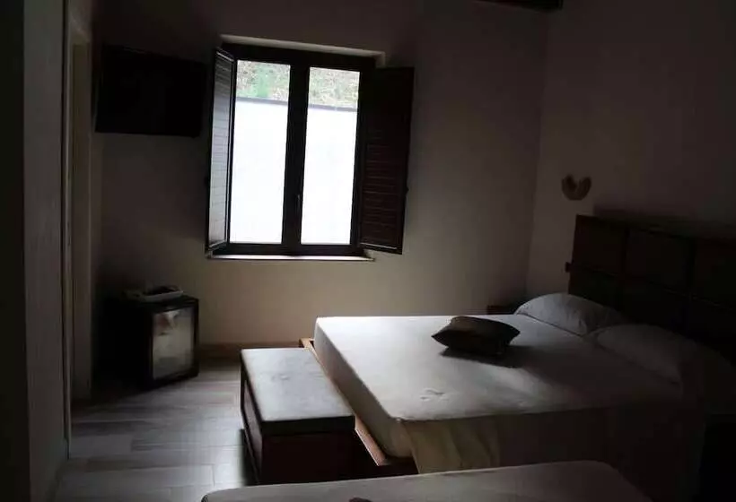 Maaseutuhotelli Agriturismo L'impero Romano