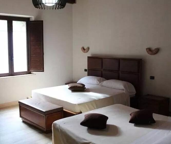 Maaseutuhotelli Agriturismo L'impero Romano