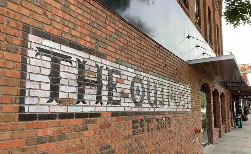 ホテル The Outpost