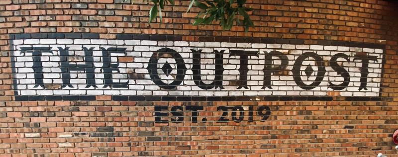 فندق The Outpost