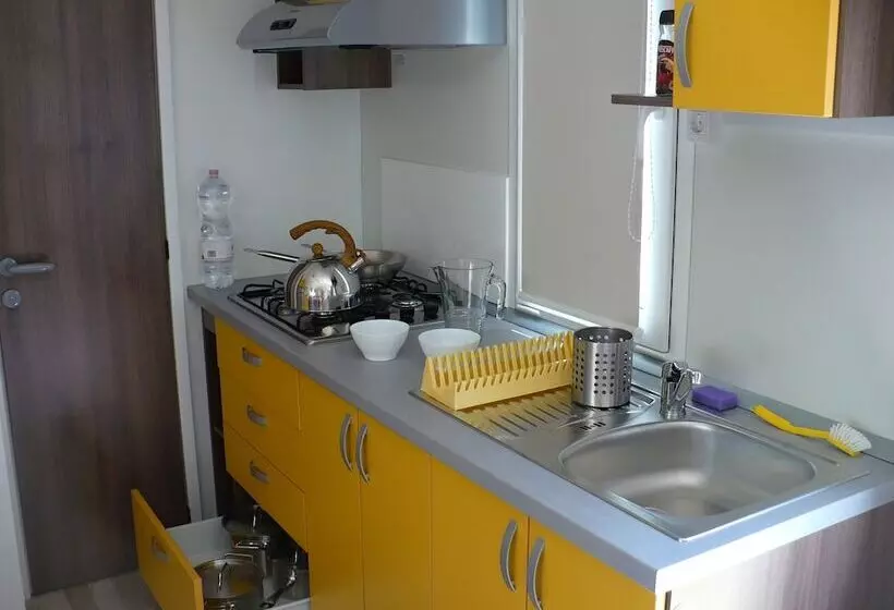 ホテル Victoria Mobilehome In Camping Village Mediterraneo