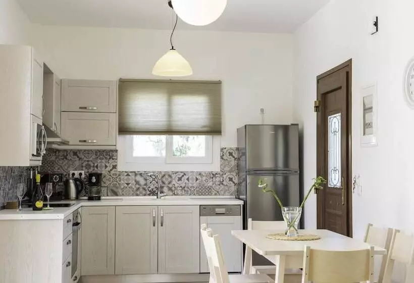 Miltiadis Apartments