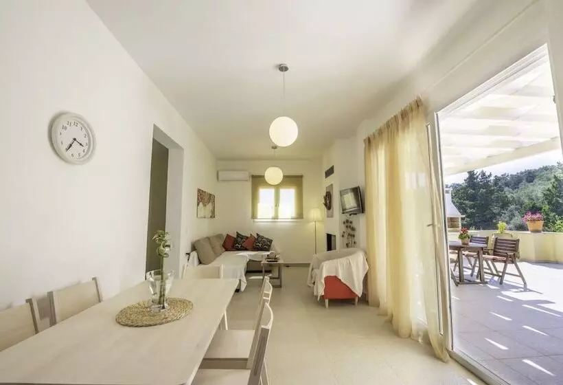 Miltiadis Apartments