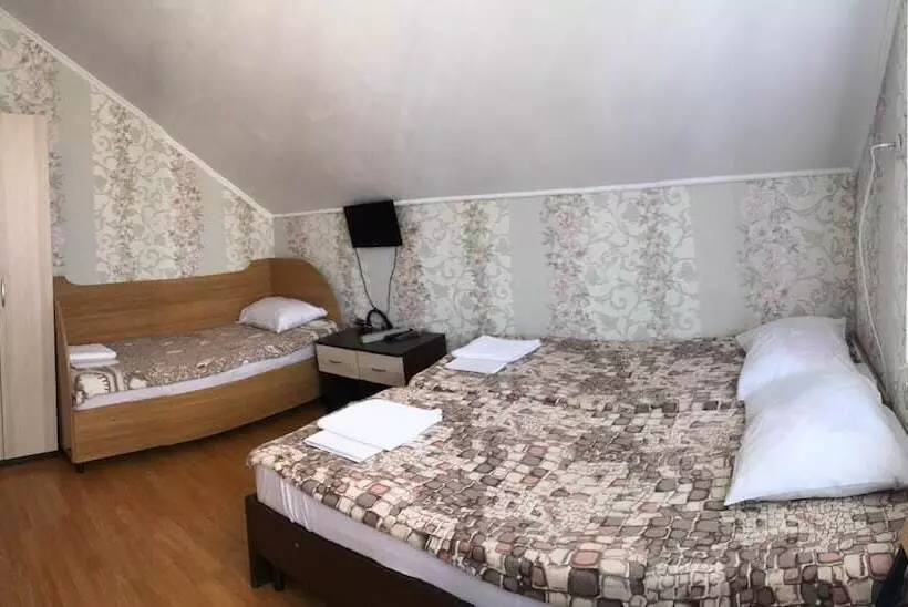 پانسیون Guest House Kovcheg