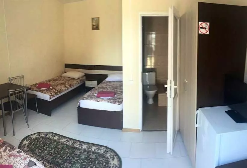 پانسیون Guest House Kovcheg