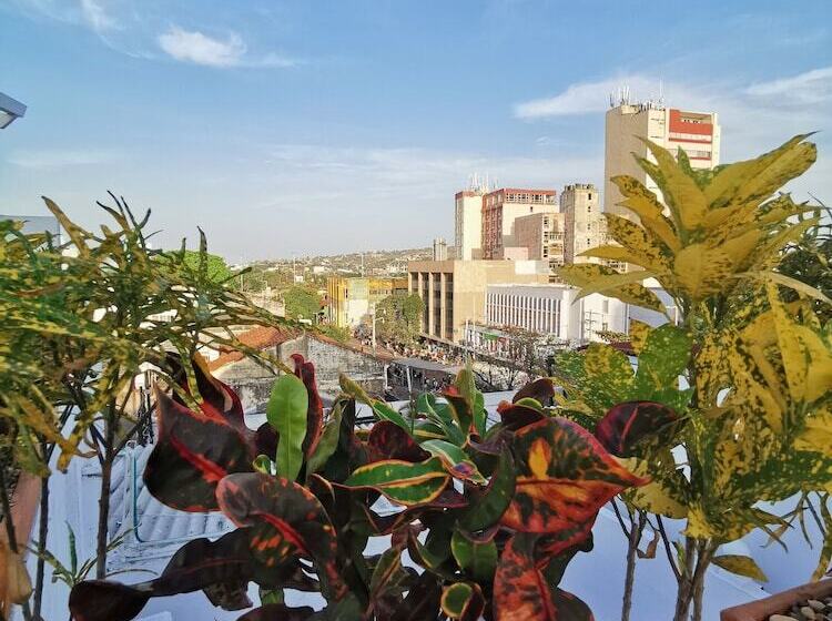 هاستل Luka Cartagena