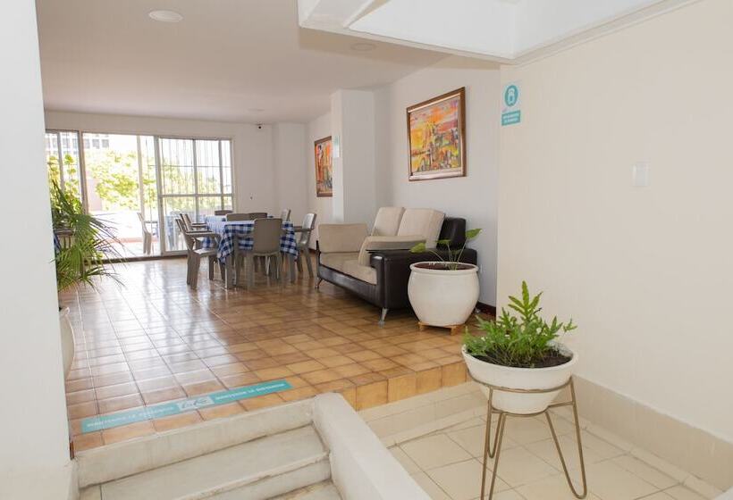 هاستل Luka Cartagena