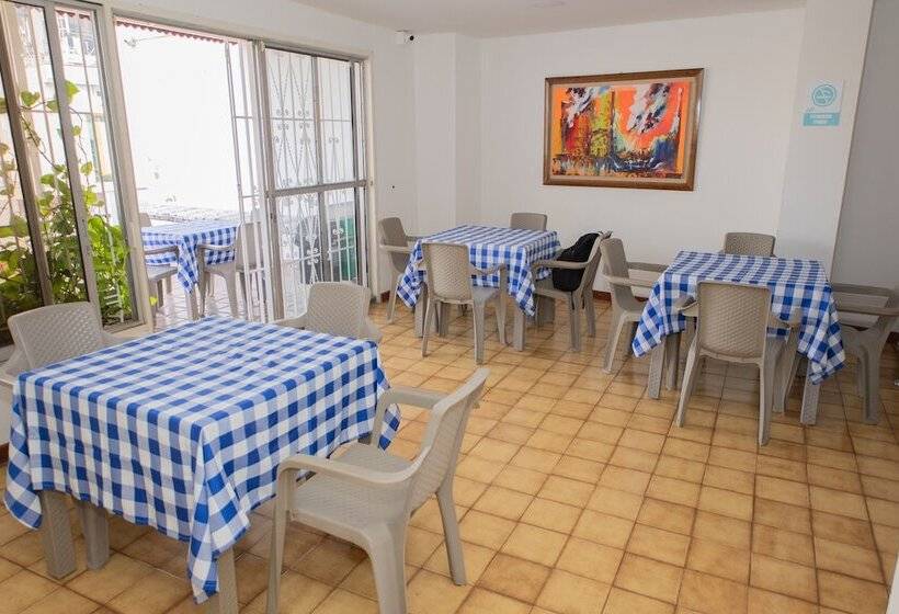 هاستل Luka Cartagena