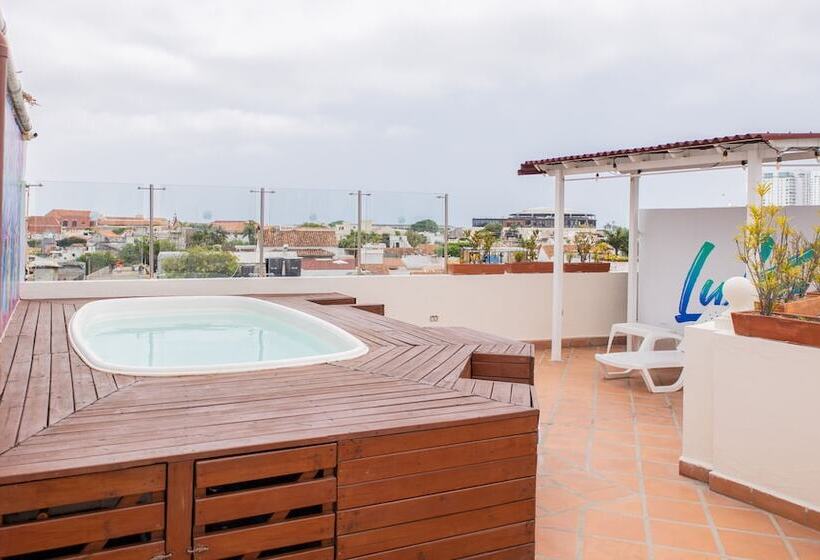 هاستل Luka Cartagena