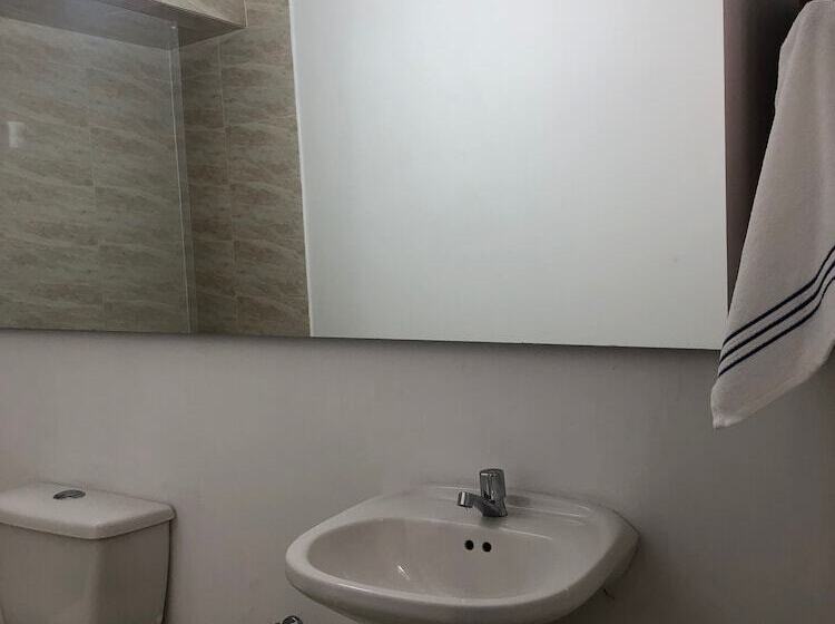 هاستل Luka Cartagena