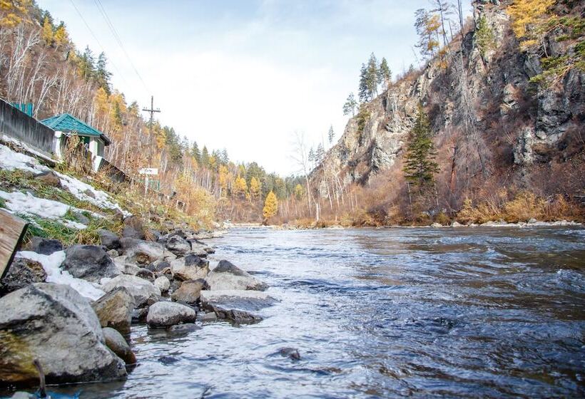 酒店 Pansionat Energetik