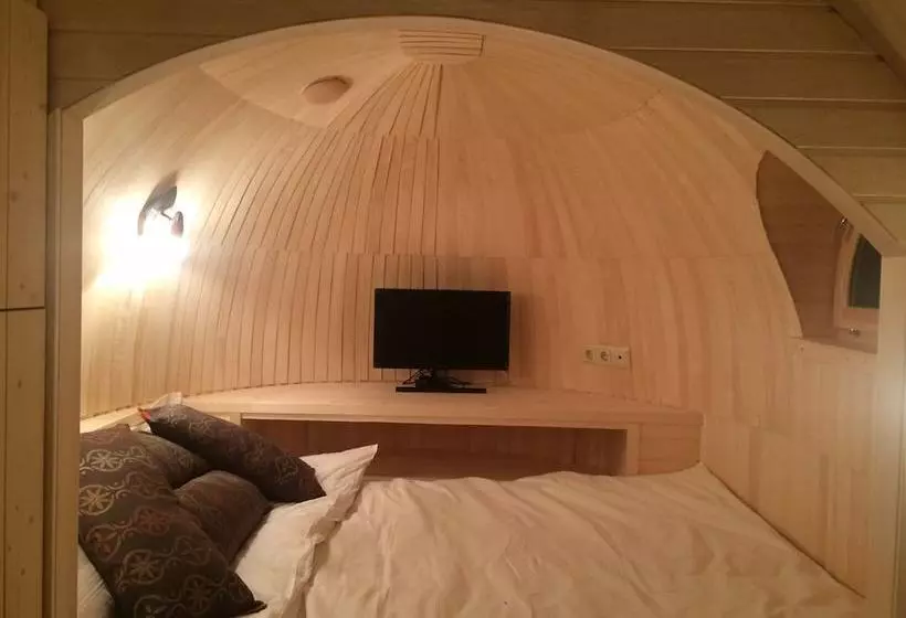 هتل روستایی Nash End Farm Hideaway