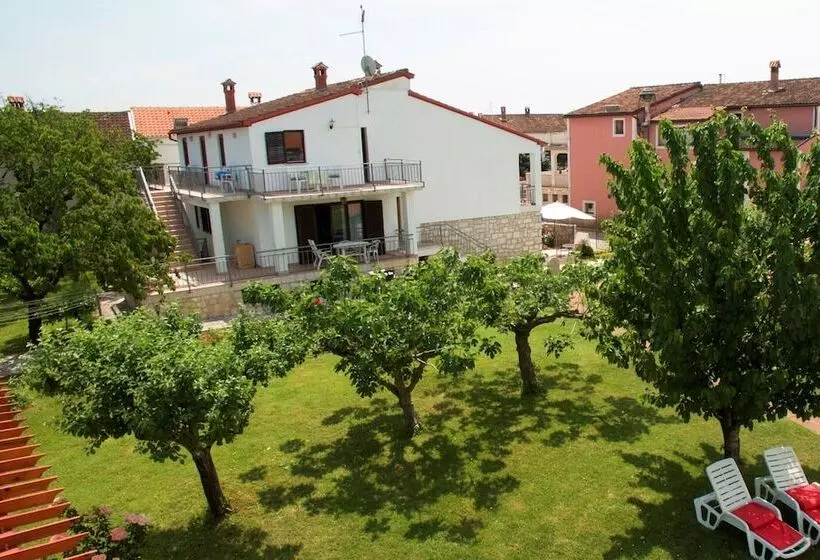 House Bozac