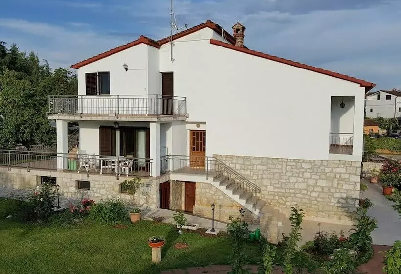 House Bozac