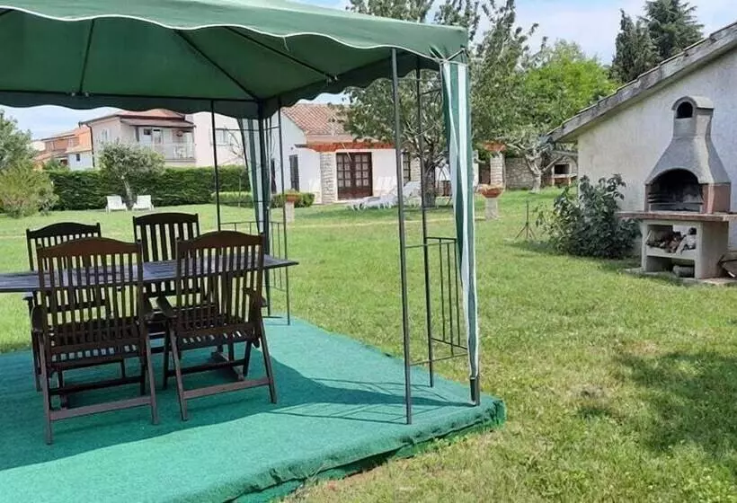 House Bozac