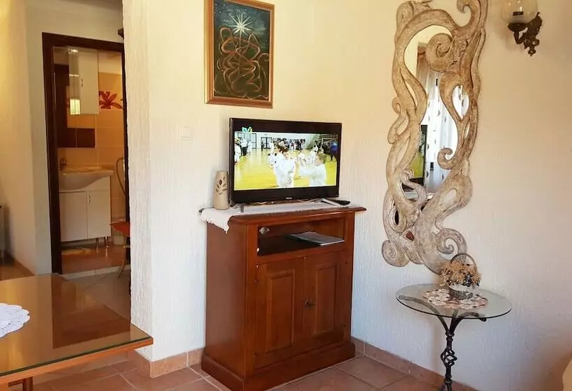 House Bozac