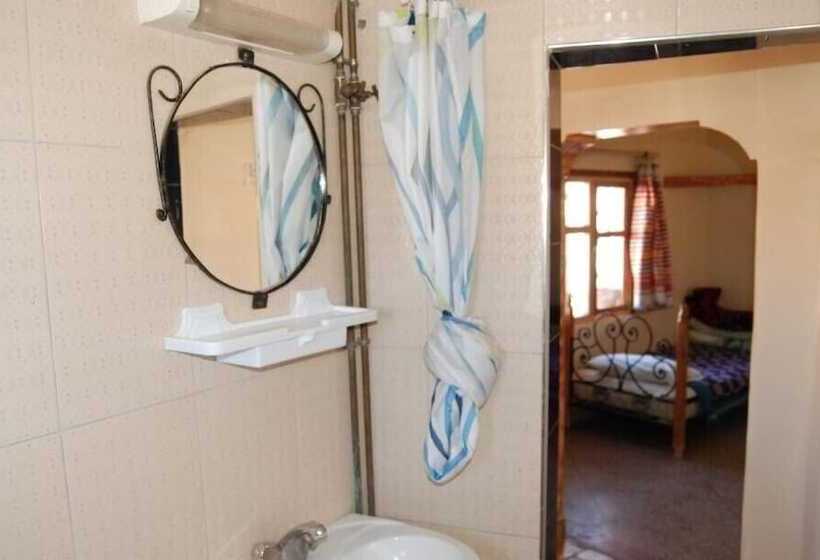 بنسيون Auberge Tamazirt