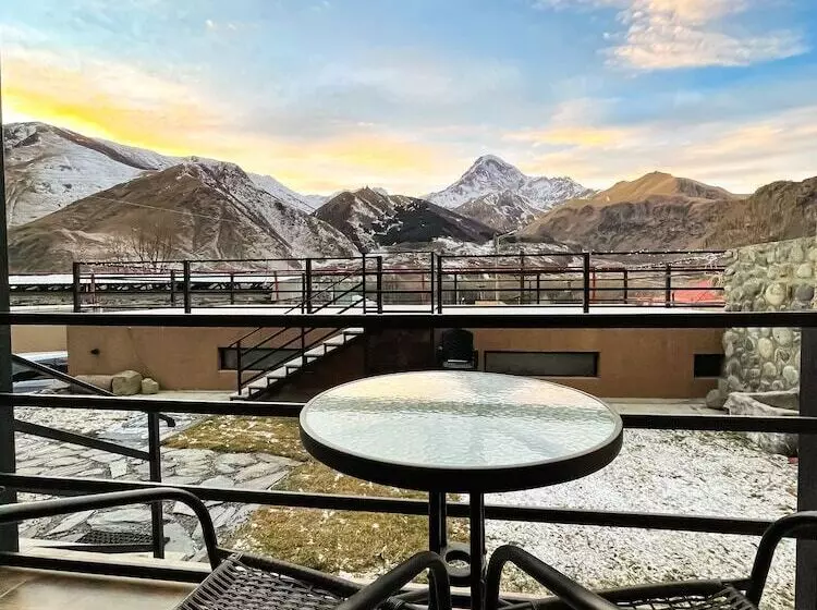 پانسیون Belmonte Kazbegi