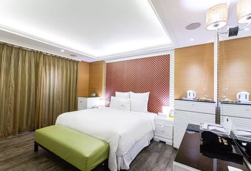 168 Motel  Pingzhen