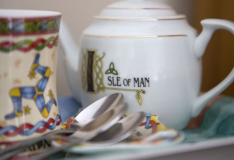 Albany House Bed And Breakfast