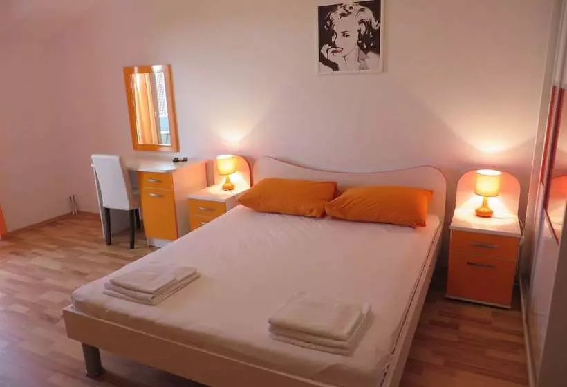 Apartments Petar