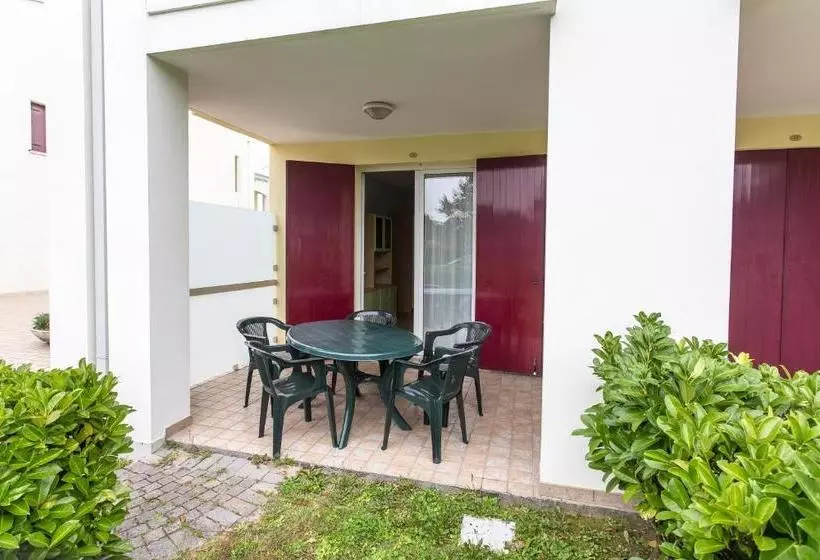 ホテル Calycanthus Villaggio