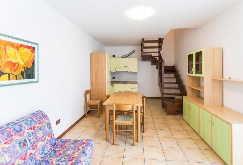 בית מלון כפרי Calycanthus Villaggio