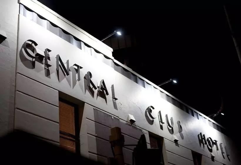 ホテル Central Club
