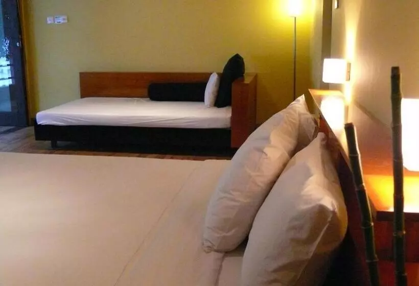 Hotel Javacove Beach