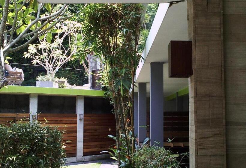 Szálloda Javacove Beach