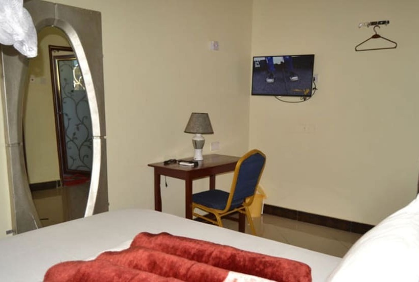 فندق Lesa Garden