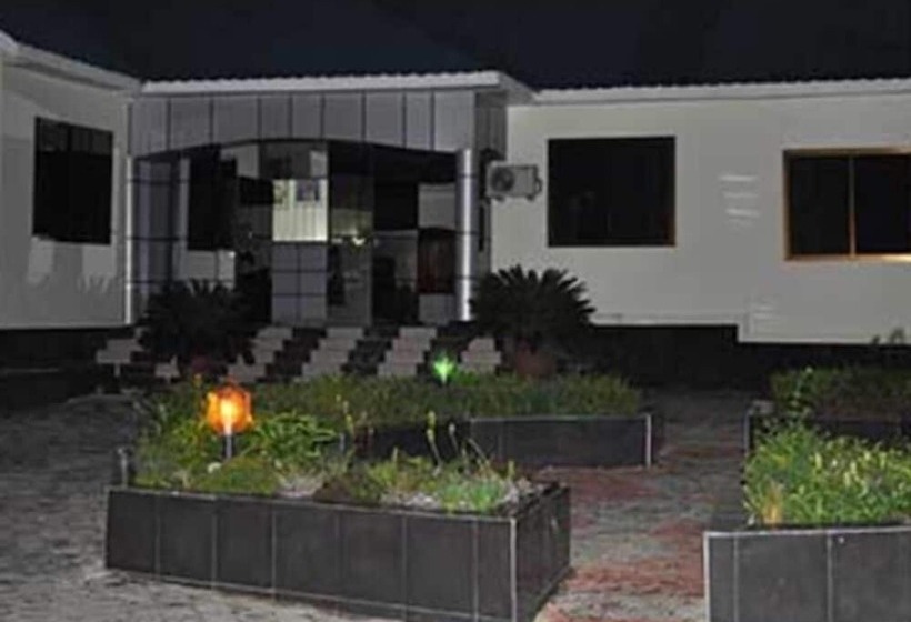 فندق Lesa Garden