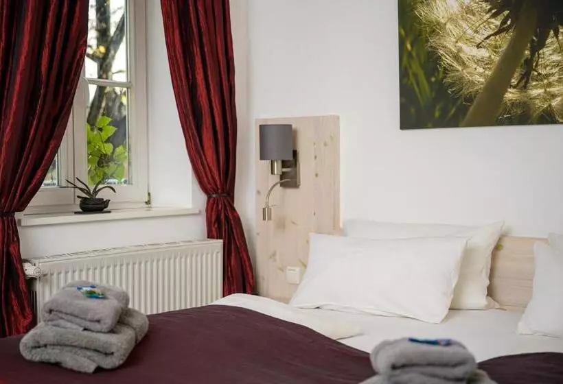 Hotelli Pension Kleine Residenz