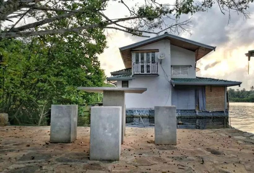 ホテル River View Villas