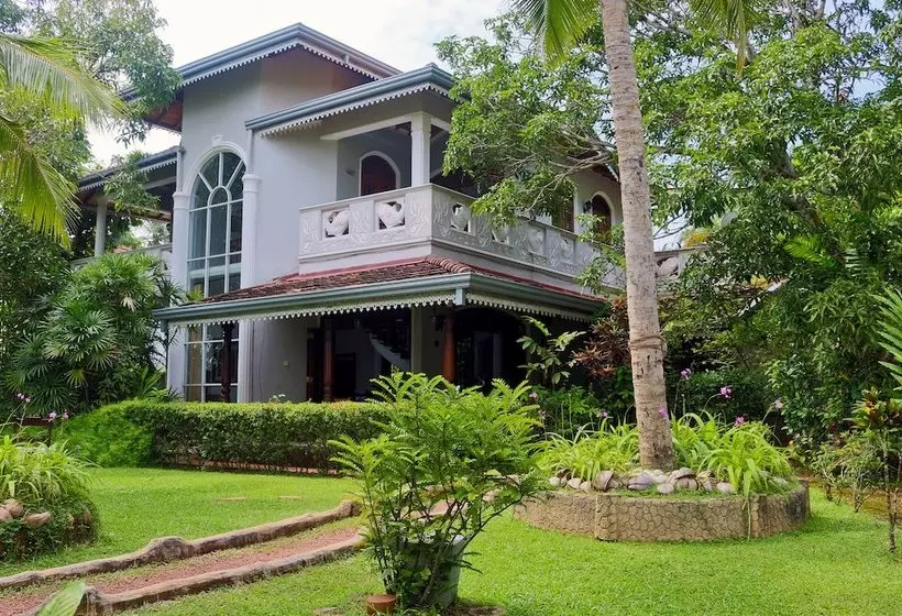 ホテル River View Villas