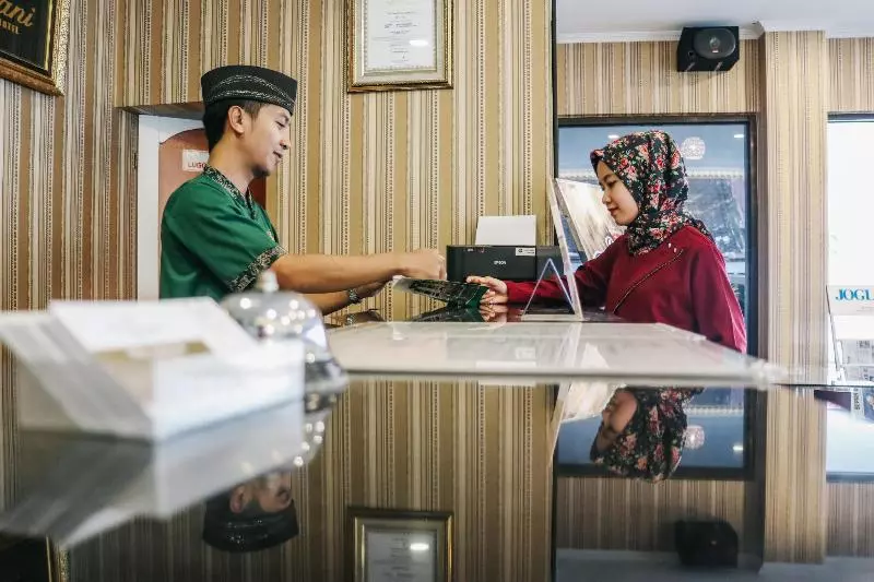 Hotel The Amrani Syariah