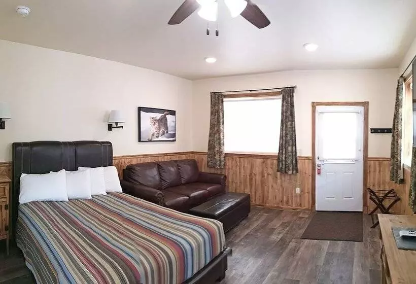 モーテル Yellowstone Riverside Cottages