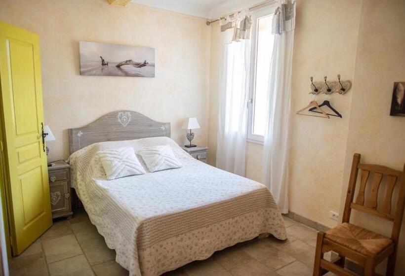 Пансион Chateau De Sainte Croix