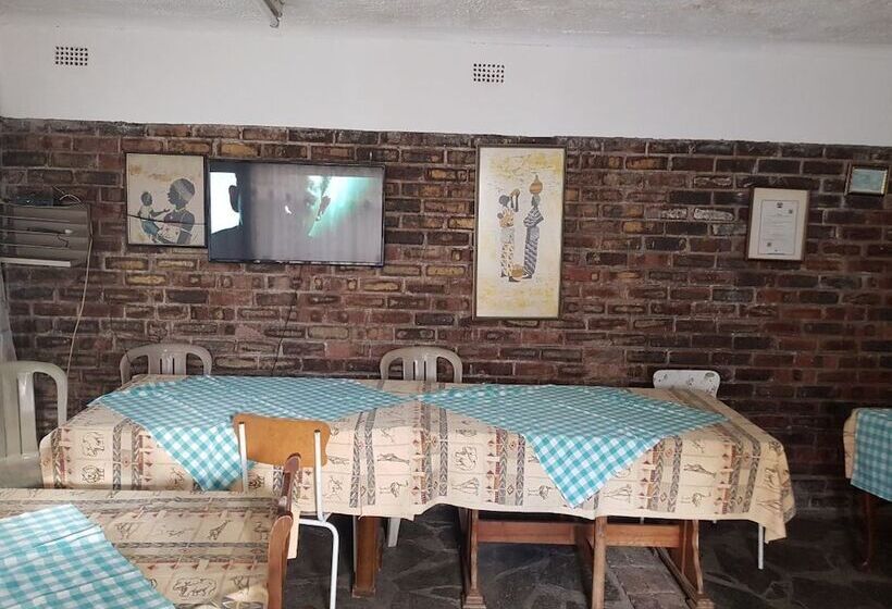 پانسیون Intercom Lodge