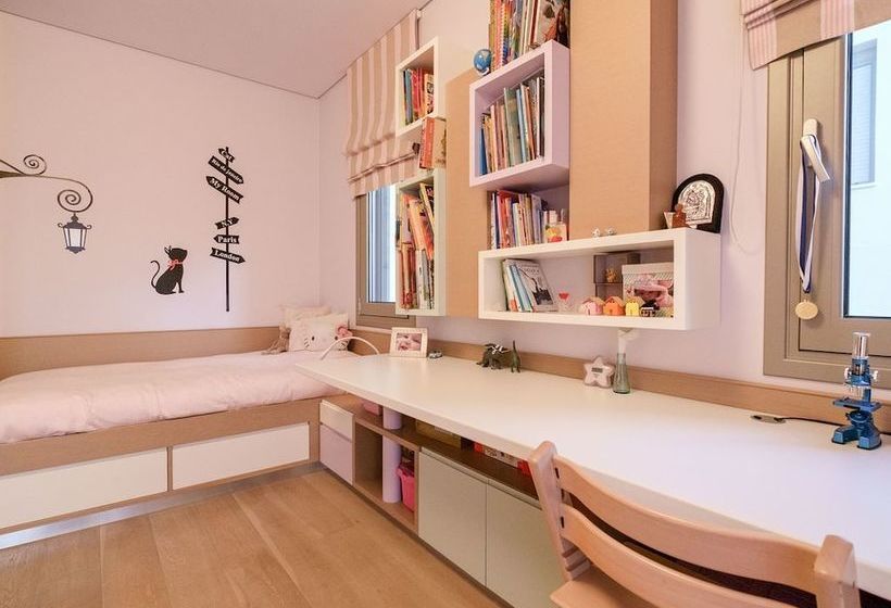 Spectacular Modern Art Villa With Private Pool