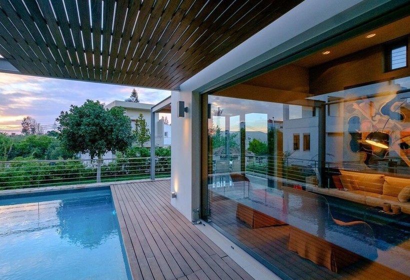 Spectacular Modern Art Villa With Private Pool