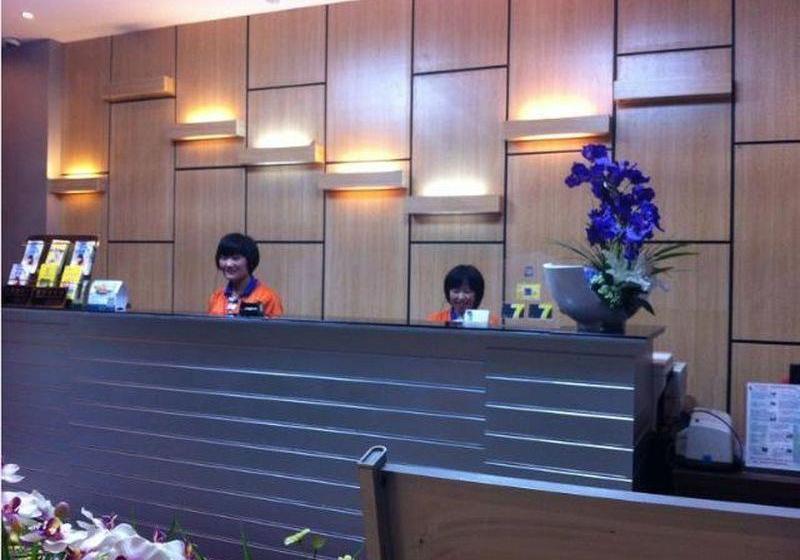 Otel Vienna  Shanghai Nanjing Road Pedestrian Street