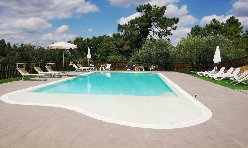 호텔 Agriturismo Cascina Cipressa