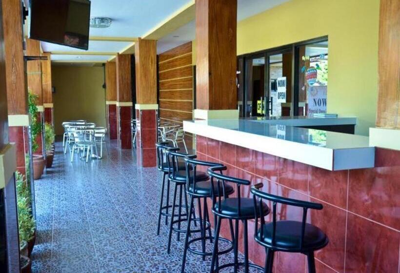 בית מלון כפרי La Galleon Suites