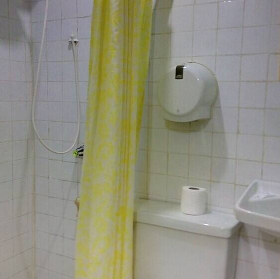 בית מלון כפרי Roligon Resort