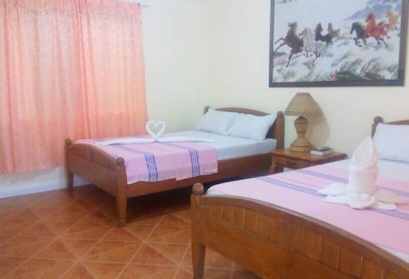 בית מלון כפרי Roligon Resort