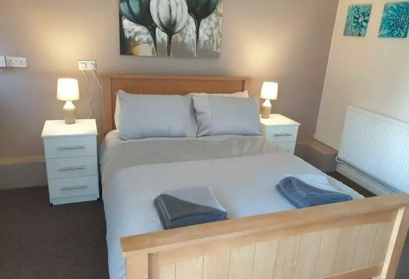 ホテル The Peacock Inn